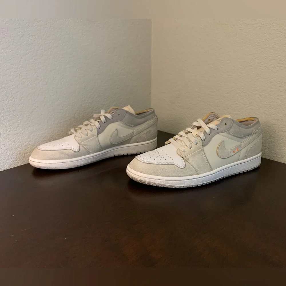Nike Air Jordan 1 Low SE Beige White Gray Suede Leather Low Top Men's Size 10.5